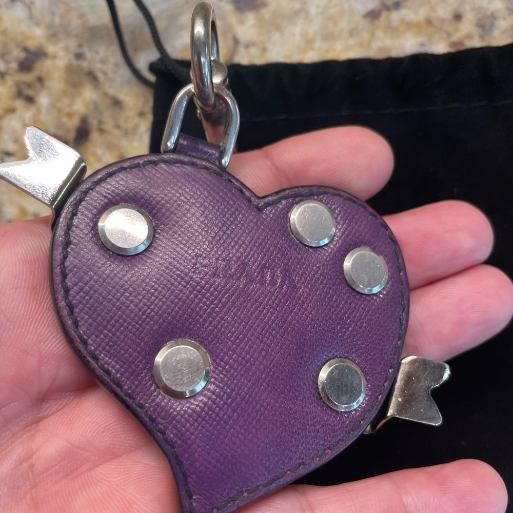 🌺🎉🌺 PRADA Heart Shape Keychain or Bag Charm